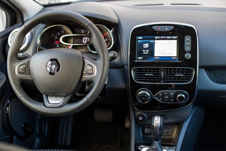 Торпедо Renault Clio Duel Estate 2017 года  (фото 7 из 14)